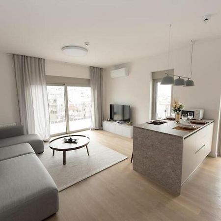 Brand-New Flat With A City View Aten Exteriör bild